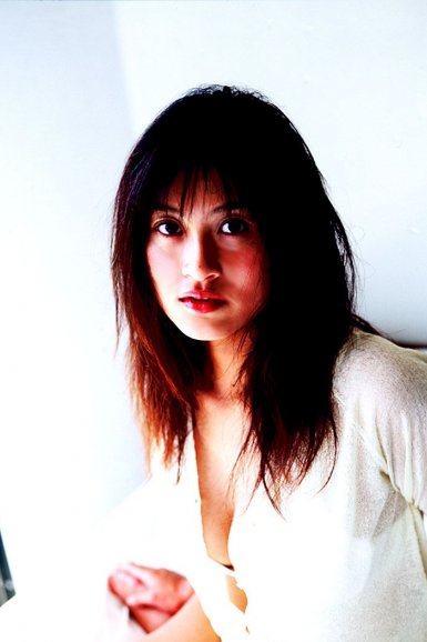 佘诗曼称感情随缘 不主张用金钱衡量感情：官网开云